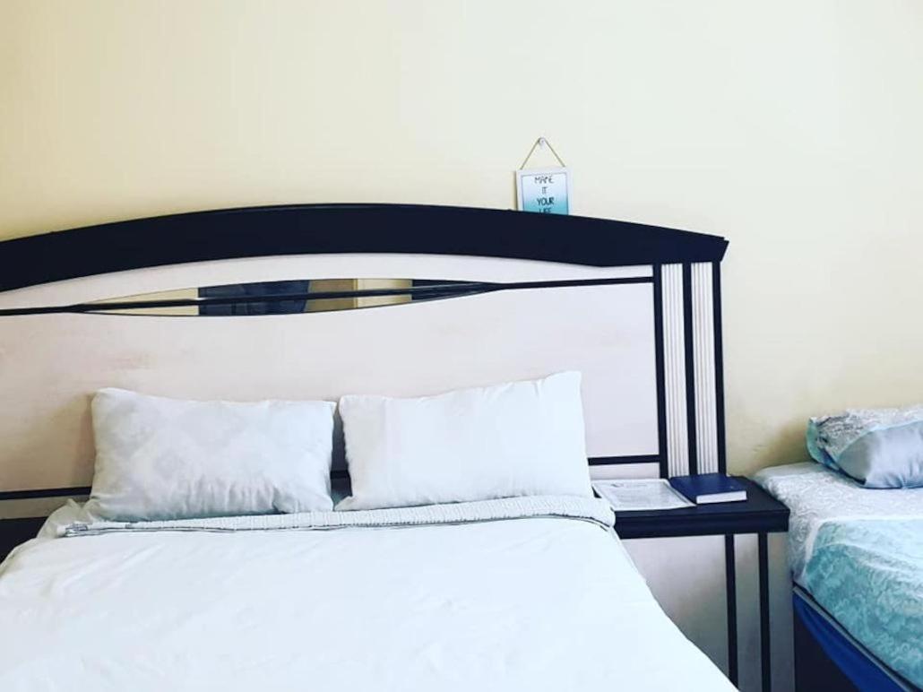 P Wake Guesthouse Opuwo Ruang foto